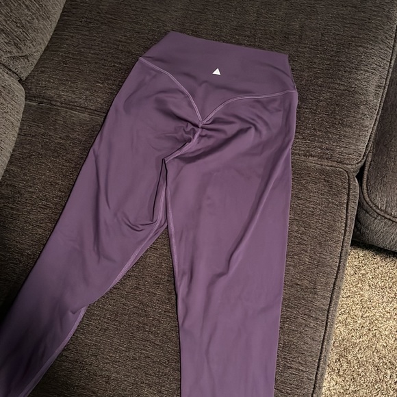 Balance Athletica/Vitality Violet Ascend Leggings - Picture 2 of 3